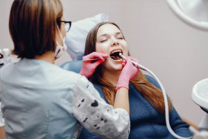 What to do in the case of a dental emergency?