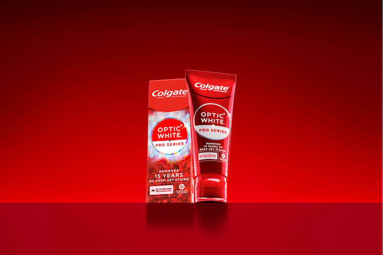 Colgate Optic White Pro Series as one of the top whitening toothpastes